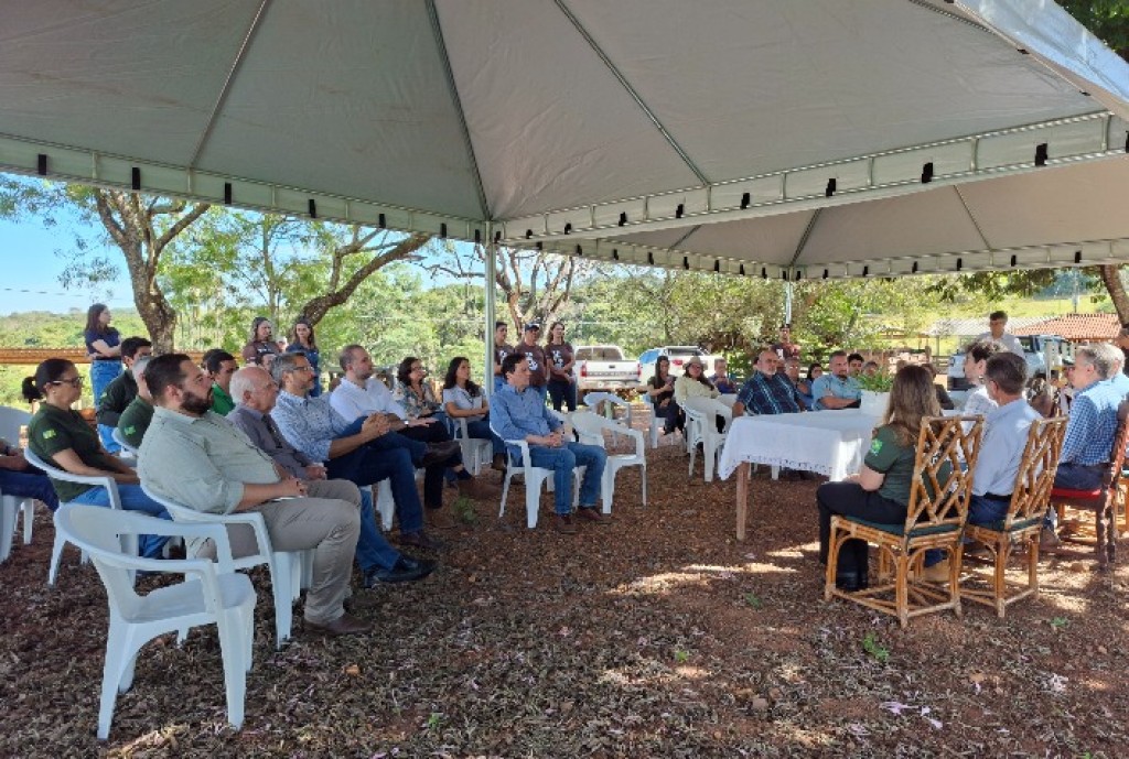 Goiás reforça combate à brucelose bovina com vacinação assistida e identificação eletrônica de bezerras